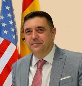 Dr. Rafael L&oacute;pez