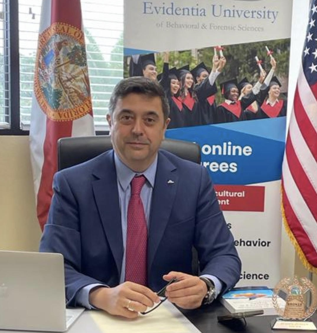 Rafael L&oacute;pez, PhD